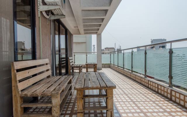 OYO 11951 Vatsala Suites