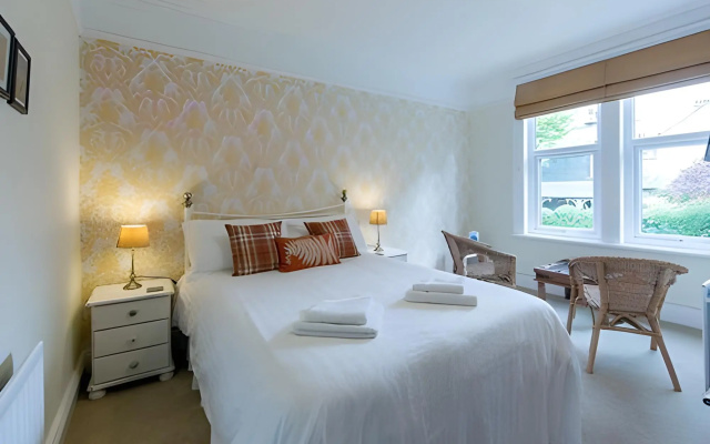 Woodside Guest House