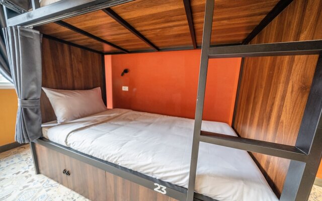 Mad Monkey Hanoi - Hostel