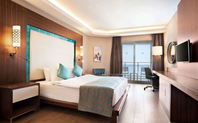 Ramada Hotel & Suites by Wyndham Kusadasi