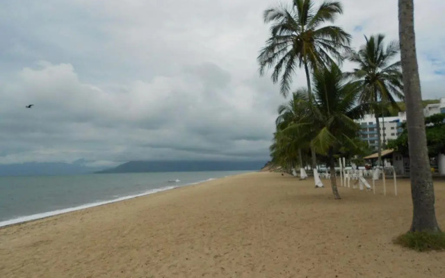 Sobrado Aconchegante em Condominio - Praia Martim de Sá - Caragua /SP