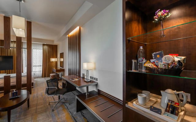 Sulaf Luxury Hotel