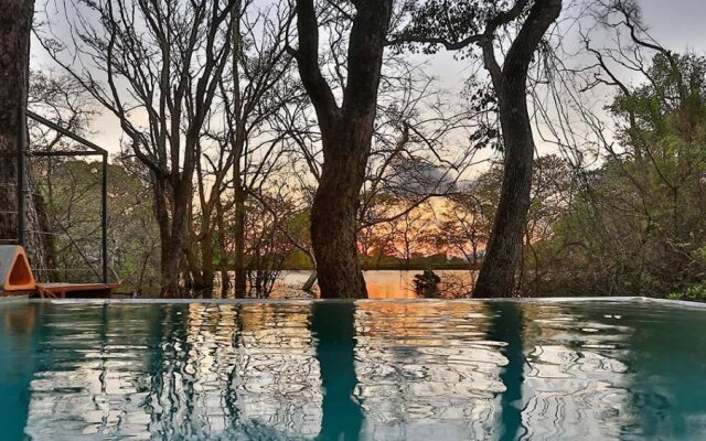 Kalundewa Retreat