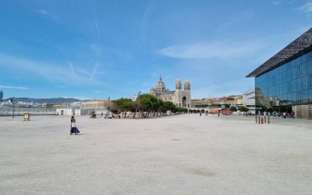 T2 la Joliette sur notre dame