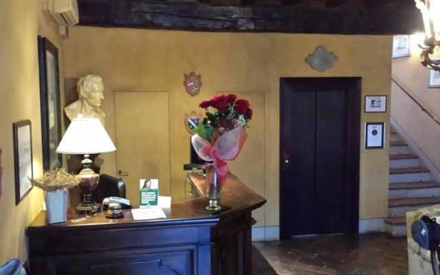 Отель Residenza Torre di San Martino