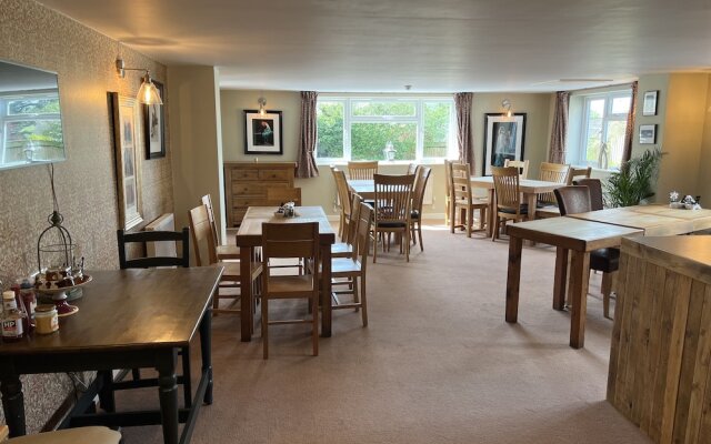 The Lawns Tea Room and B&B