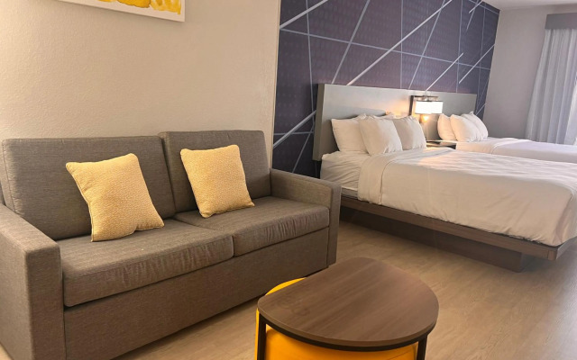 Comfort Suites Louisville Airport