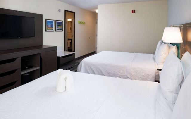 Hampton Inn Greensboro-Airport