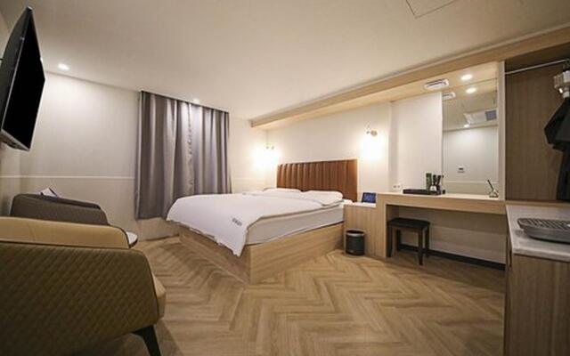 25 Hotel