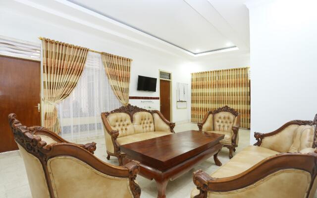 OYO 2268 Tim-tim Homestay SyariahNearUniversitas Gadjah Mada