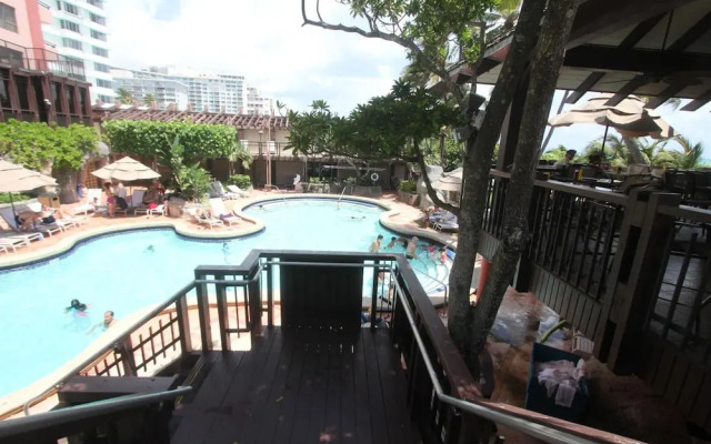 Soleil Apartments at The Alexander
