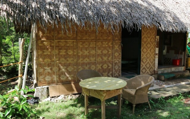 Henry's Hostel