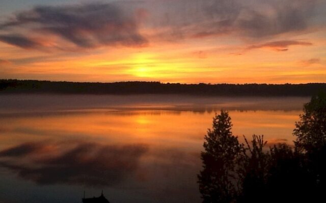 Sunset on the River B&B