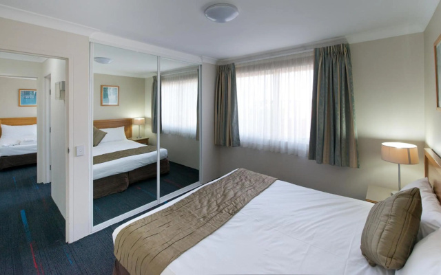 APX Parramatta – Guest Rooms – Sydney