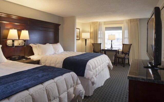 Ocean Mist Beach Hotel & Suites