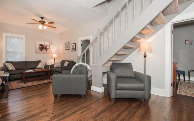 Historical Bungalow Near CSU & Old Town!