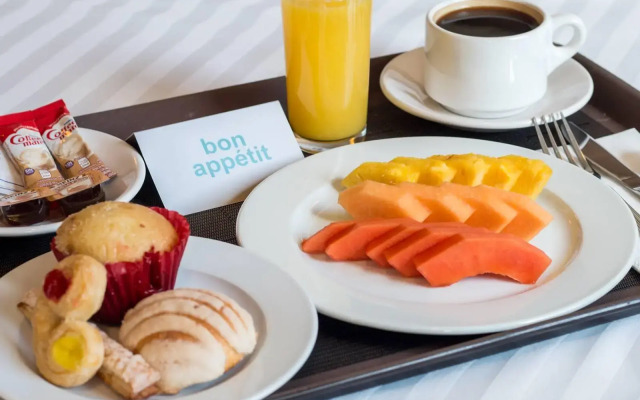 Hotel Crown Victoria