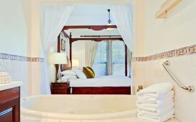 Wine And Roses Bed And Breakfast