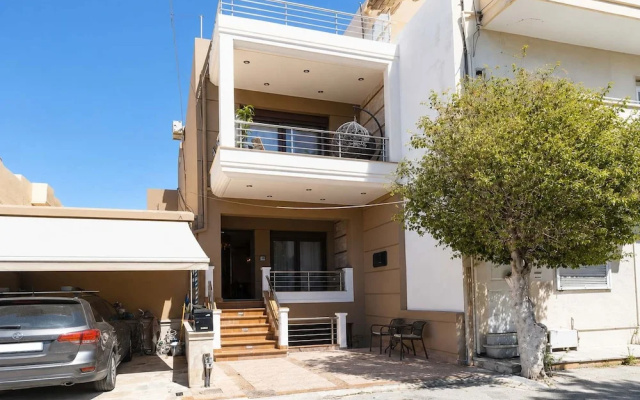 Fems Luxury 3-level Home w Private Jacuzzi