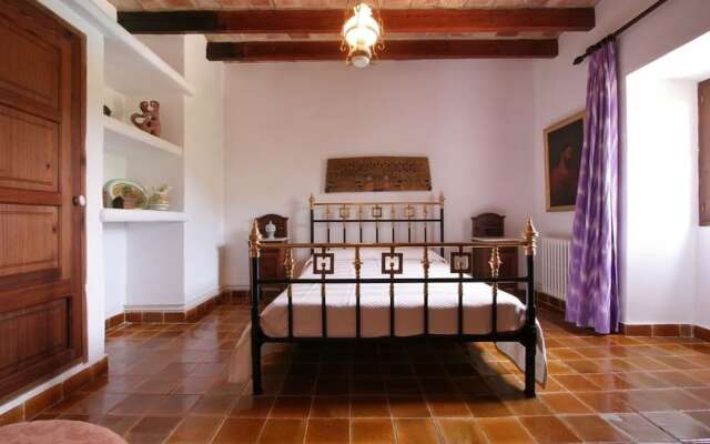 Villa - 4 Bedrooms with Pool and WiFi - 103179