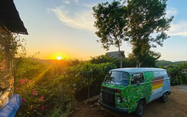 Bajo las Estrellas eco camp