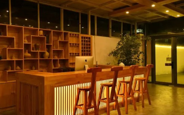 Light and Shadow Movie Hotel