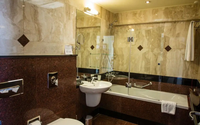 Helena VIP Villas and Suites