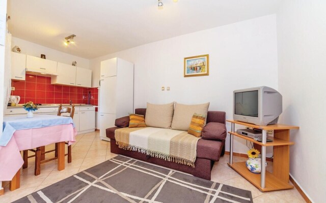 Nice Home in Dramalj With Wifi and 1 Bedrooms