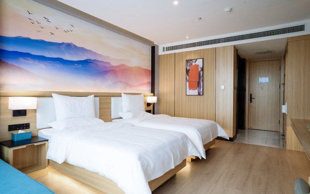 Starway Hotel (Wenxi Swimming Pool)