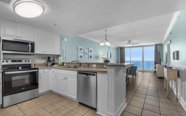 Majestic Beach Towers 1-1302