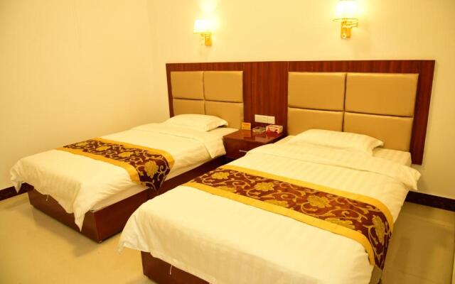 Dunhuang Happy Yijia Guest House