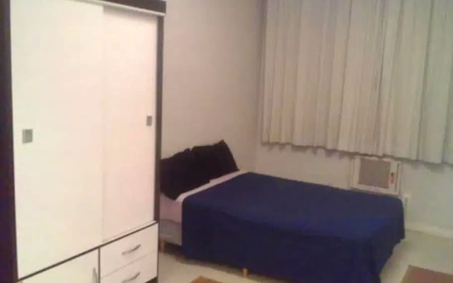 Etours - Novo Quarto Sala em Copacabana