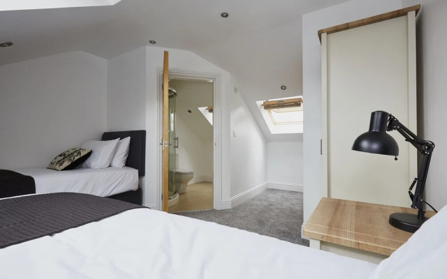 Listers Lodge