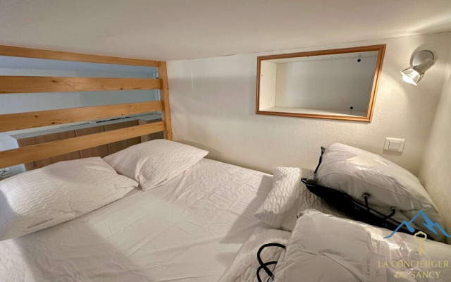 Mezzanine Spa Stay for 4