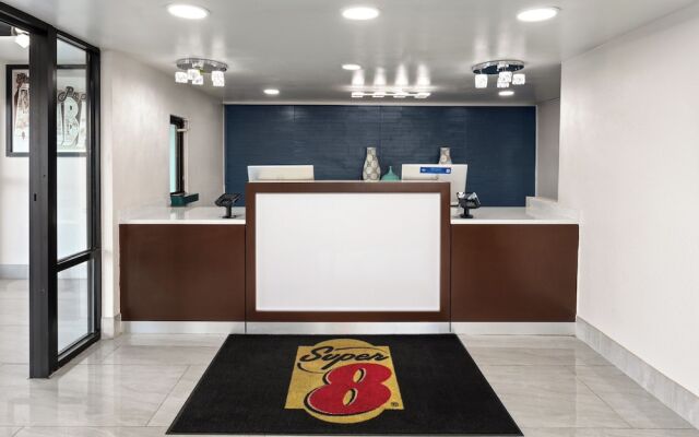 Super 8 Prattville/Montgomery