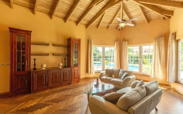 Hideaway Beach Properties by Caribe Stays
