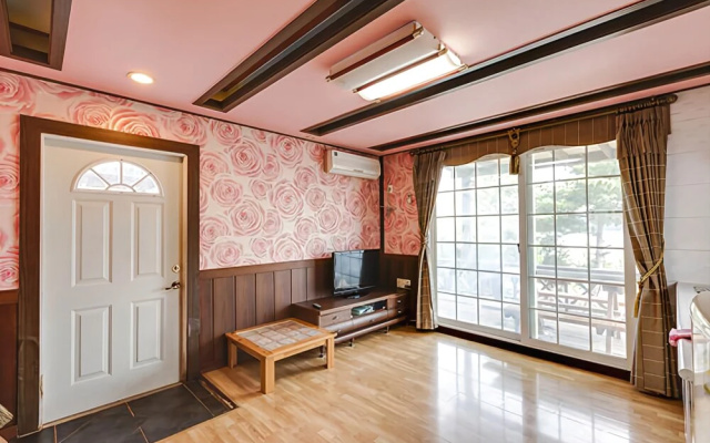 Anmyeondo Eden Dongsan Pension