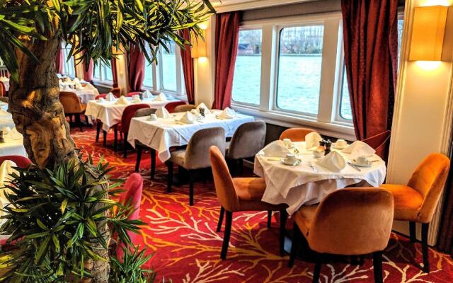 Select MS Charles Dickens - Neuss