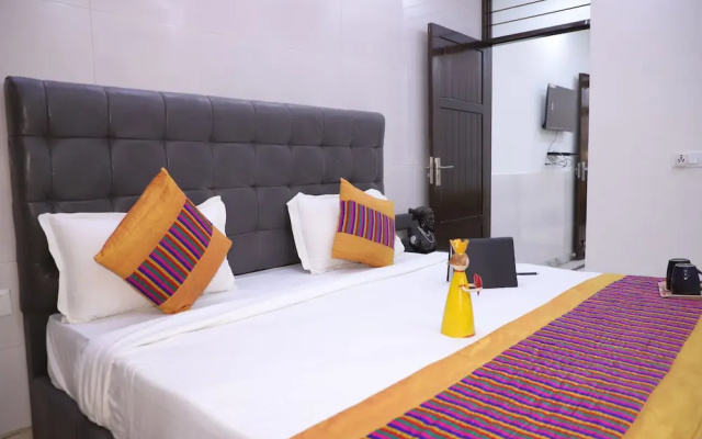 Fortune Home Service Apartment 1Bhk,L-36B, Saket