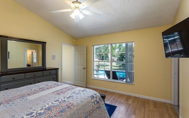 3 Bedroom Disney Vacation Villa by RedAwning