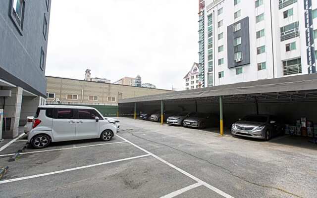 Knox Hotel
