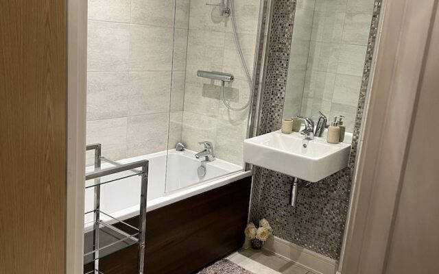 Inviting 2 Bedroom Apartment in Maidenhead
