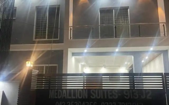 Medallion Suites