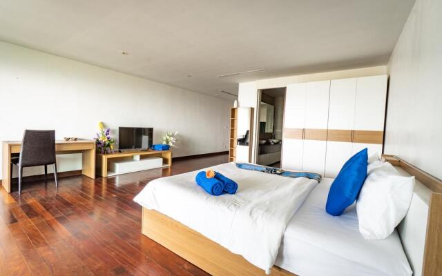 CAPITAL O890 The Royal Bay View Villas