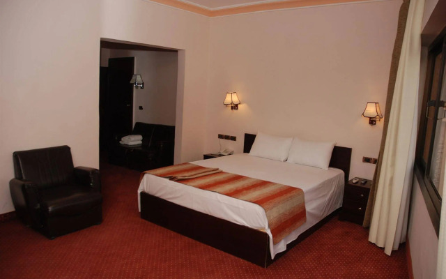 El Tonsy Cairo Hotel