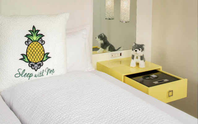 Staypineapple, A Delightful Hotel, South End