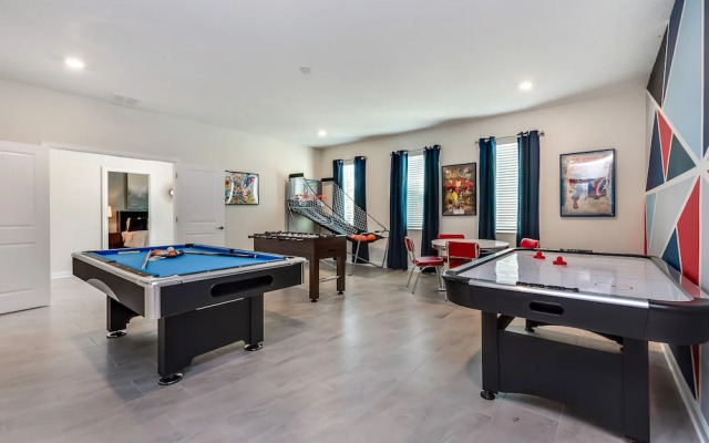 4629Target 9 Br Villa With Games Room Home