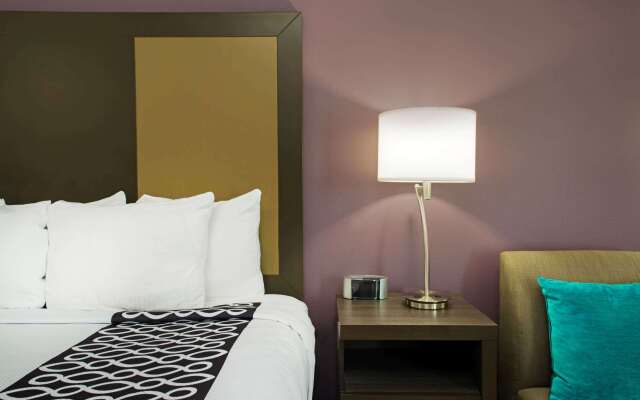 La Quinta Inn & Suites by Wyndham Lake Charles - Westlake