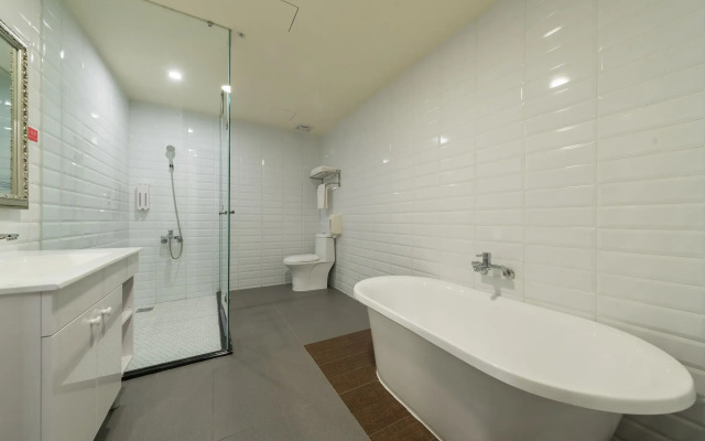 Skyone Hotel