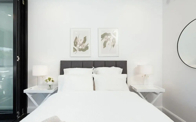 Luxury Sydney Apartment